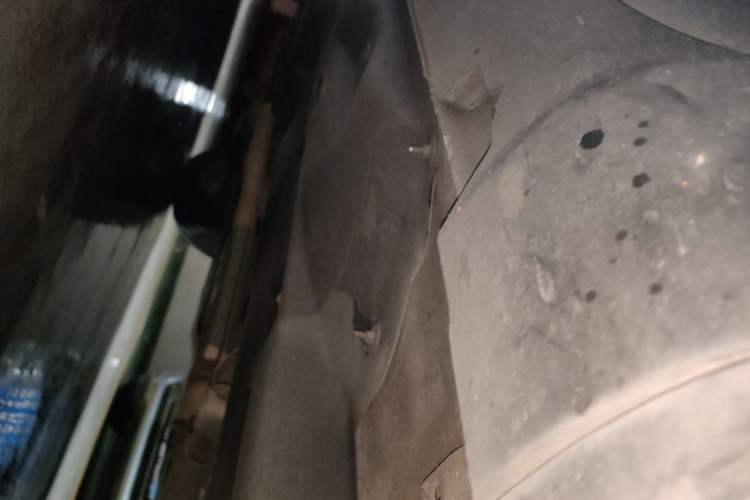 Used Jeep Cherokee 2014 2.4L Elite Edition Chassis Front Right