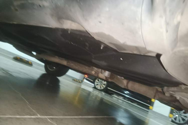 Used Jeep Cherokee 2014 2.4L Elite Edition Chassis Front Right