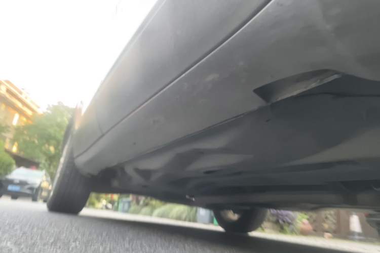 Used Jeep Cherokee 2014 2.4L Luxury Edition Chassis Front Right