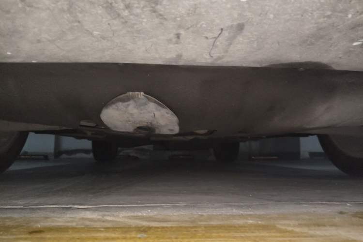 Used Jeep Cherokee 2014 2.4L Luxury Edition Chassis Front