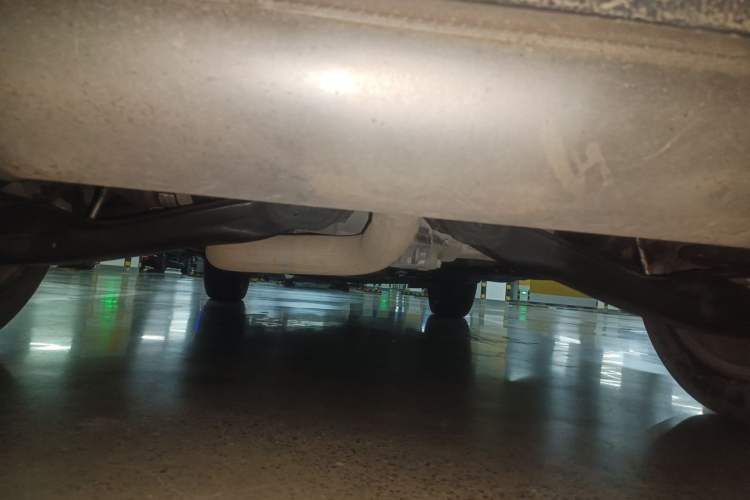 Used Jeep Cherokee 2014 2.4L Elite Edition Chassis Rear