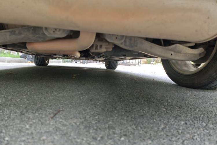 Used Jeep Cherokee 2014 2.4L Luxury Edition Chassis Rear