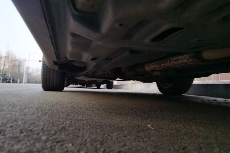 Used Jeep Cherokee 2014 2.4L Luxury Edition Chassis Rear Left