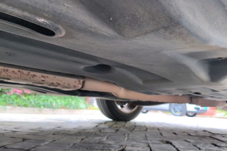 Used Jeep Cherokee 2014 2.4L Luxury Edition Chassis Rear Left