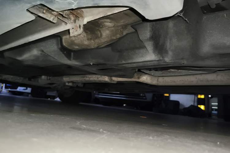 Used Jeep Cherokee 2014 2.4L Urban Edition Chassis Rear Left