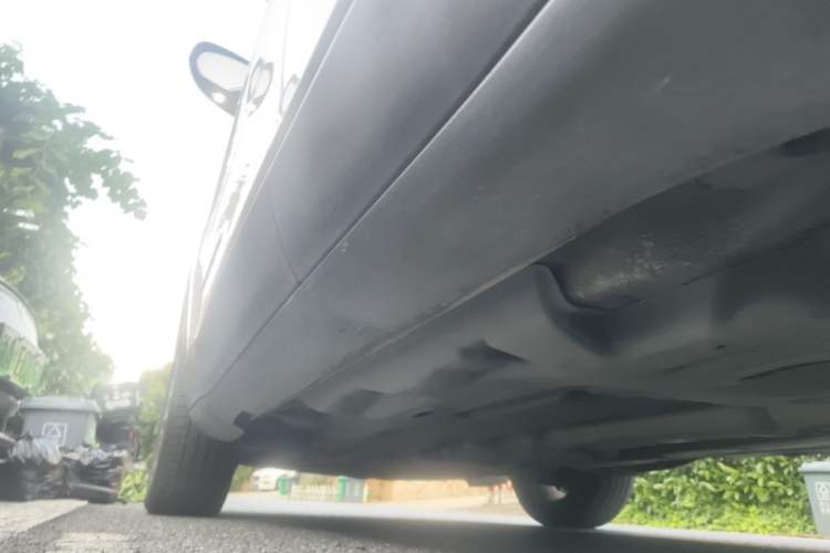 Used Jeep Cherokee 2014 2.4L Luxury Edition Chassis Rear Left