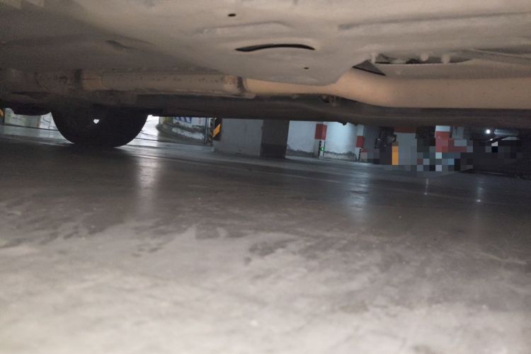 Used Jeep Cherokee 2014 2.4L Luxury Edition Chassis Rear Left