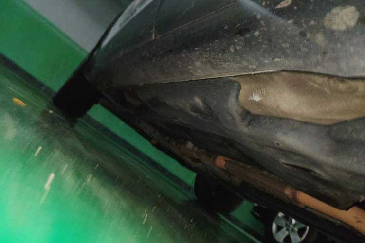 Used Jeep Cherokee 2014 2.4L Elite Edition Chassis Rear Left