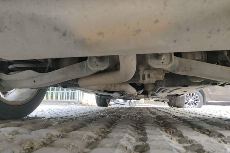 Used Jeep Cherokee 2014 2.4L Luxury Edition Chassis Rear