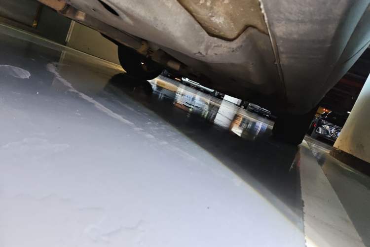Used Jeep Cherokee 2014 2.4L Luxury Edition Chassis Rear Right