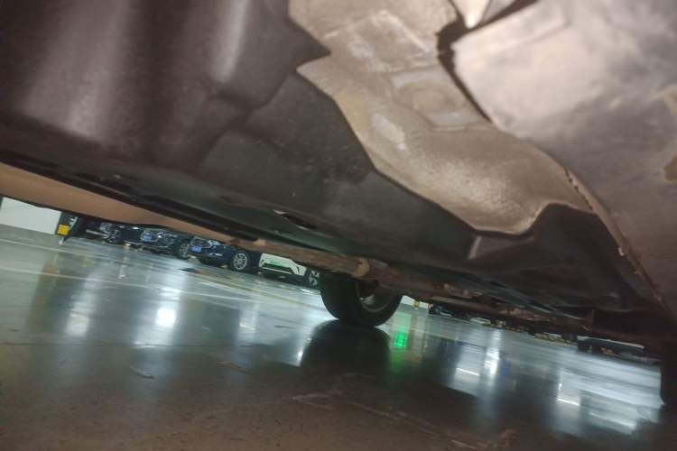Used Jeep Cherokee 2014 2.4L Elite Edition Chassis Rear Right