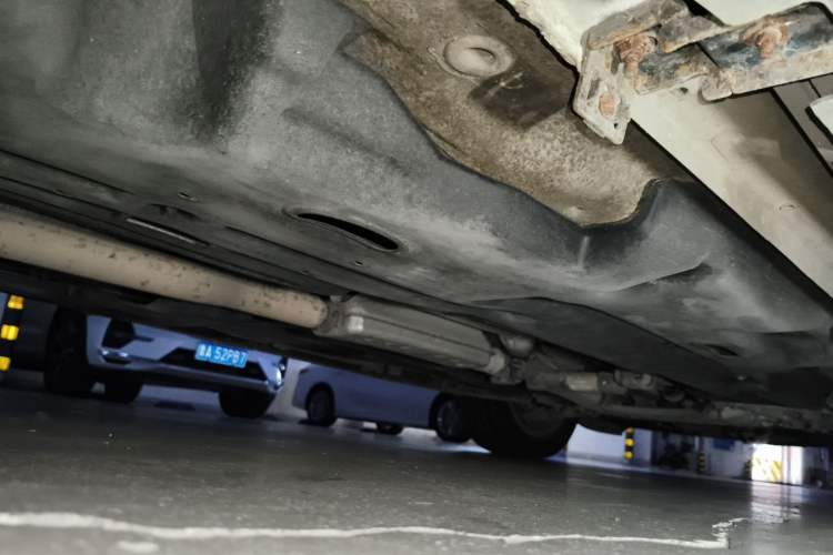 Used Jeep Cherokee 2014 2.4L Urban Edition Chassis Rear Right