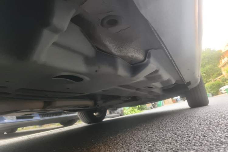 Used Jeep Cherokee 2014 2.4L Luxury Edition Chassis Rear Right