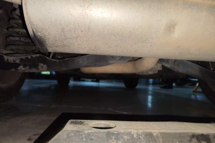 Used Jeep Cherokee 2014 2.4L Luxury Edition Chassis Rear