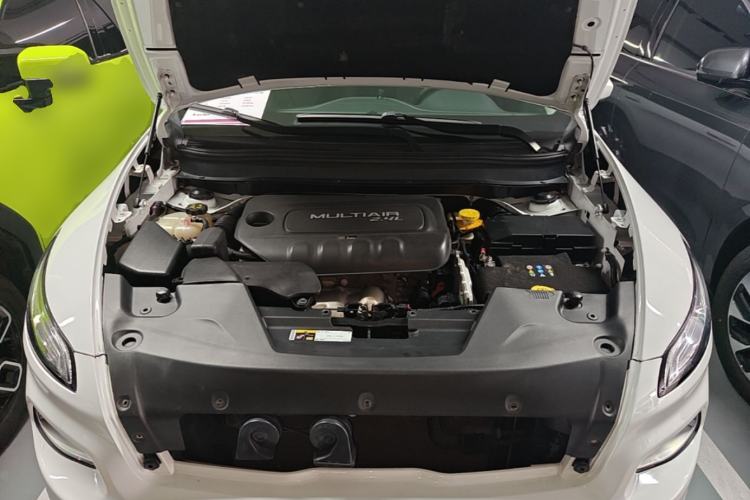 Used Jeep Cherokee 2014 2.4L Urban Edition Engine Bay
