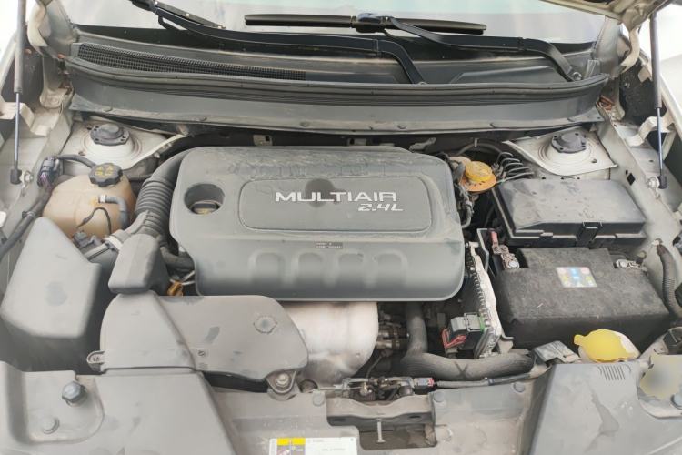 Used Jeep Cherokee 2014 2.4L Luxury Edition Engine Bay