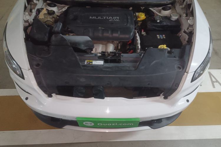 Used Jeep Cherokee 2014 2.4L Elite Edition Engine Bay