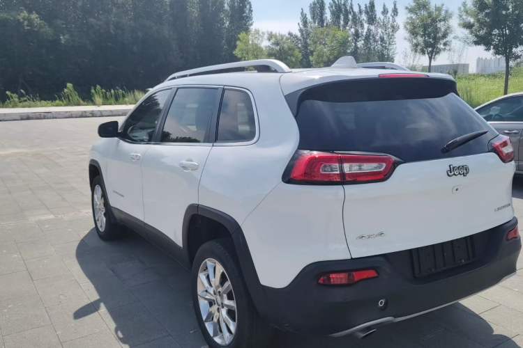 Used Jeep Cherokee 2014 2.4L Elite Edition Exterior 1