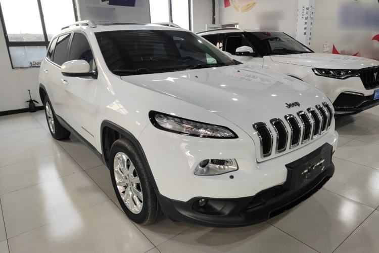 Used Jeep Cherokee 2014 2.4L Luxury Edition Exterior 1