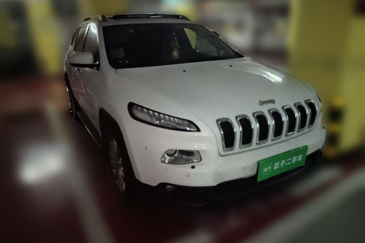 Used Jeep Cherokee 2014 2.4L Luxury Edition Exterior 2