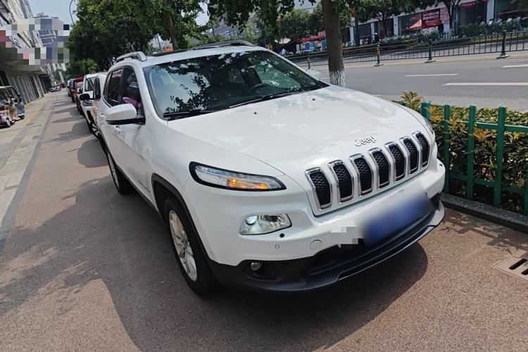 Used Jeep Cherokee 2014 2.4L Luxury Edition Exterior 2