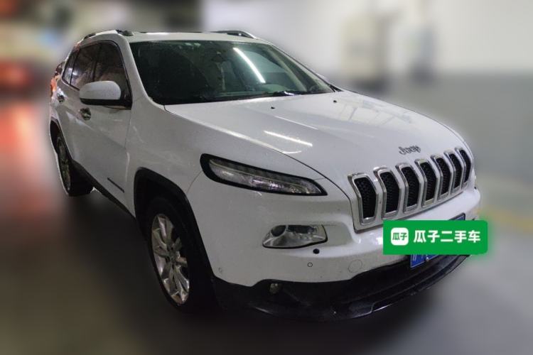 Used Jeep Cherokee 2014 2.4L Luxury Edition Exterior 2