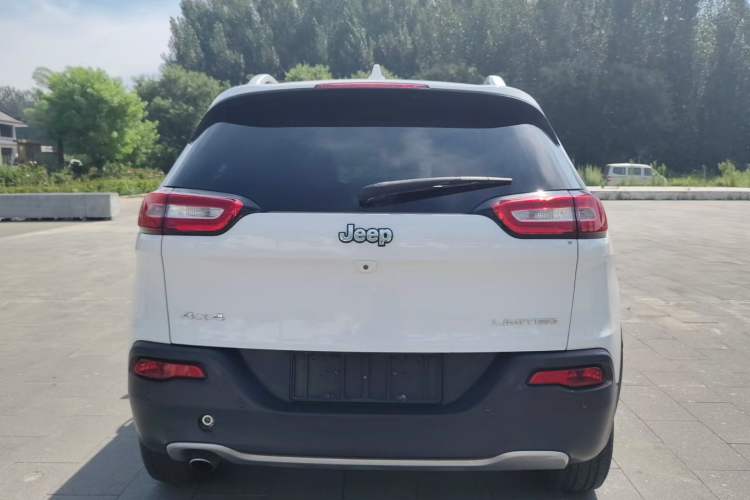 Used Jeep Cherokee 2014 2.4L Elite Edition Exterior 5