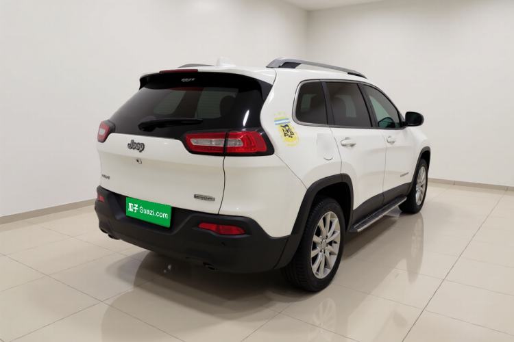 Used Jeep Cherokee 2014 2.4L Luxury Edition Exterior 5