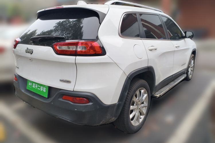 Used Jeep Cherokee 2014 2.4L Luxury Edition Exterior 5