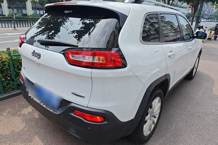 Used Jeep Cherokee 2014 2.4L Luxury Edition Exterior 5