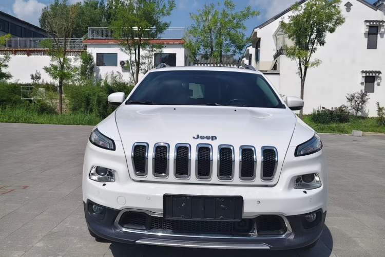 Used Jeep Cherokee 2014 2.4L Elite Edition Exterior 6