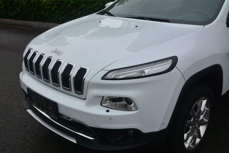 Used Jeep Cherokee 2014 2.4L Elite Edition Exterior 6