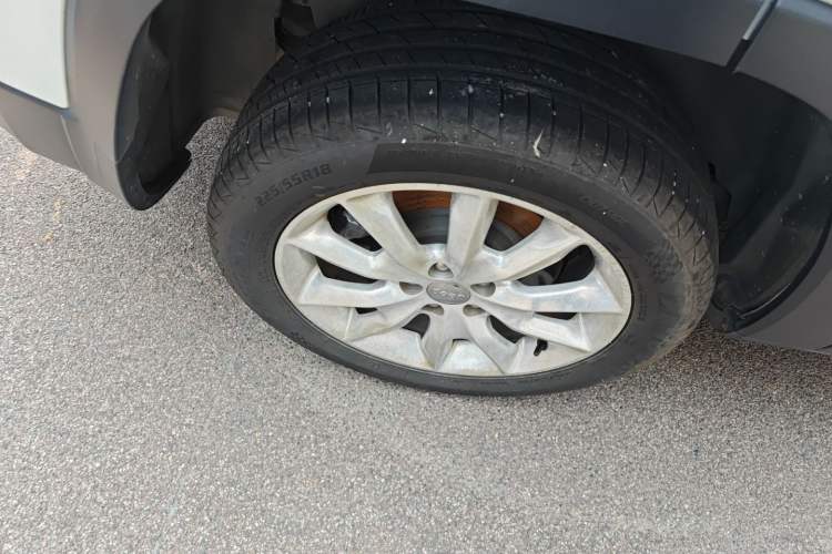 Used Jeep Cherokee 2014 2.4L Luxury Edition Exterior 8