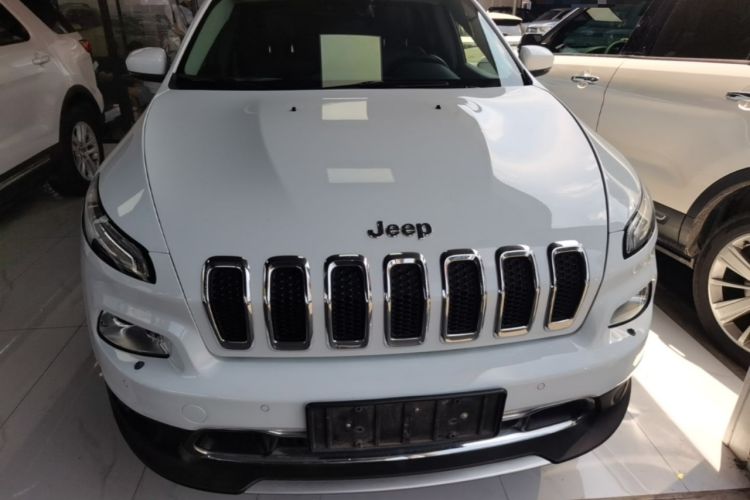 Used Jeep Cherokee 2014 2.4L Elite Edition Front