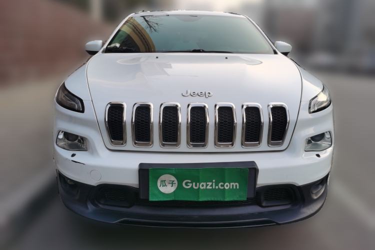 Used Jeep Cherokee 2014 2.4L Luxury Edition Front