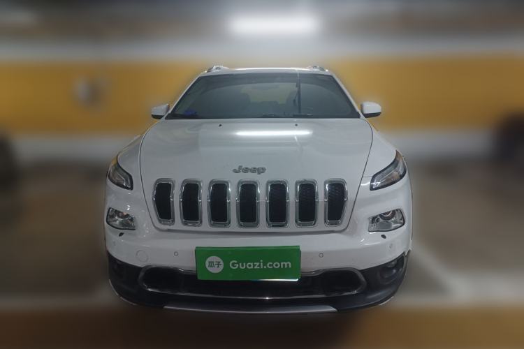 Used Jeep Cherokee 2014 2.4L Elite Edition Front