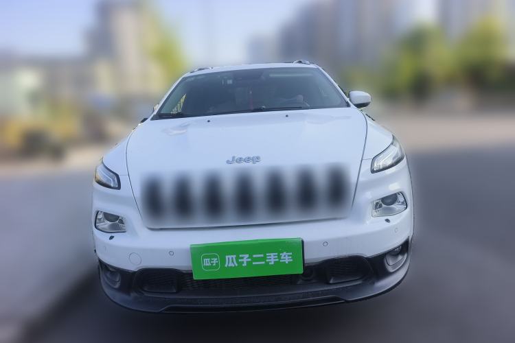 Used Jeep Cherokee 2014 2.4L Luxury Edition Front