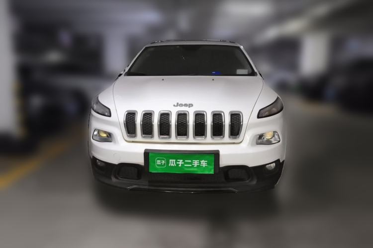 Used Jeep Cherokee 2014 2.4L Urban Edition Front