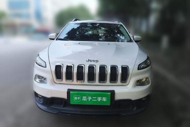 Used Jeep Cherokee 2014 2.4L Urban Edition Front