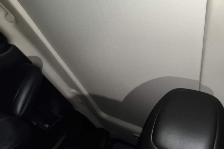 Used Jeep Cherokee 2014 2.4L Urban Edition Headliner