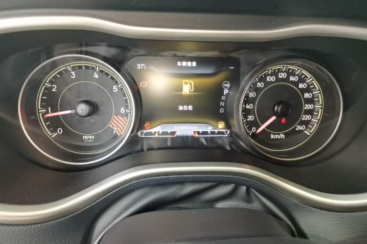 Used Jeep Cherokee 2014 2.4L Elite Edition Instrument Cluster