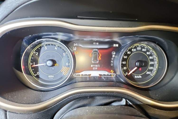 Used Jeep Cherokee 2014 2.4L Luxury Edition Instrument Cluster