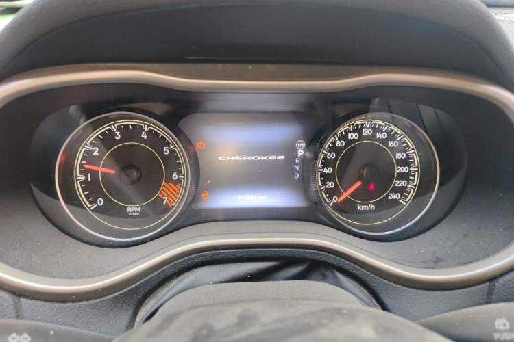 Used Jeep Cherokee 2014 2.4L Luxury Edition Instrument Cluster