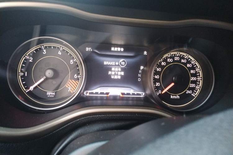 Used Jeep Cherokee 2014 2.4L Luxury Edition Instrument Cluster