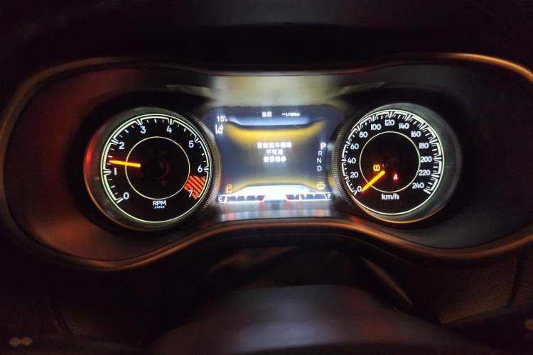 Used Jeep Cherokee 2014 2.4L Luxury Edition Instrument Cluster