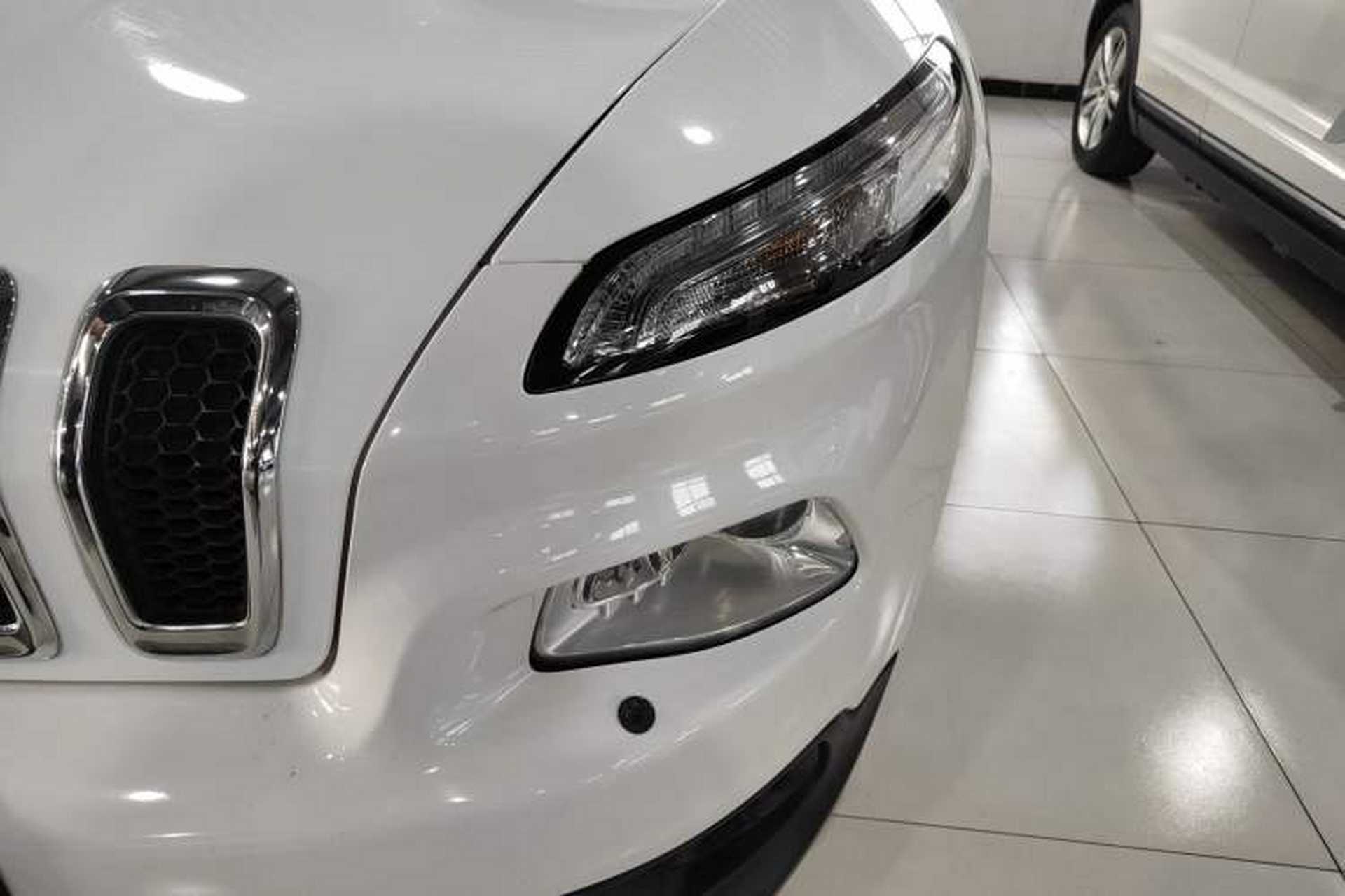 Used Jeep Cherokee 2014 2.4L Luxury Edition Left Front Headlight