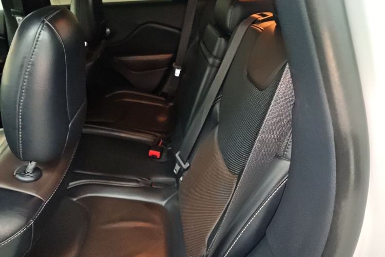 Used Jeep Cherokee 2014 2.4L Elite Edition Left Rear Seat