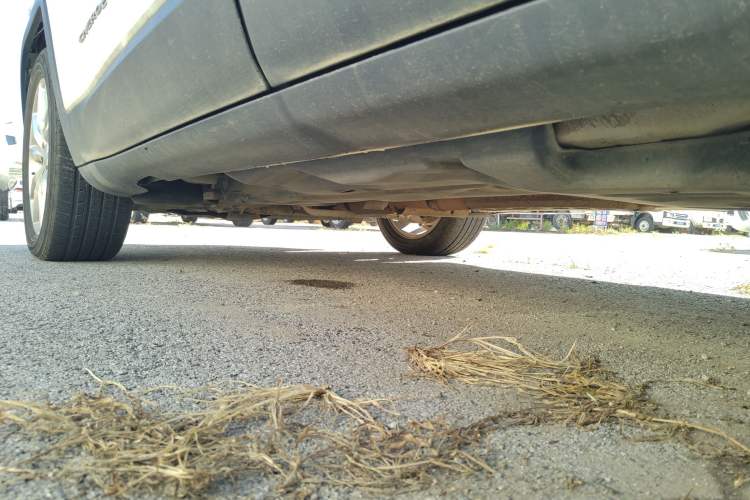 Used Jeep Cherokee 2014 2.4L Luxury Edition Left Side Sill