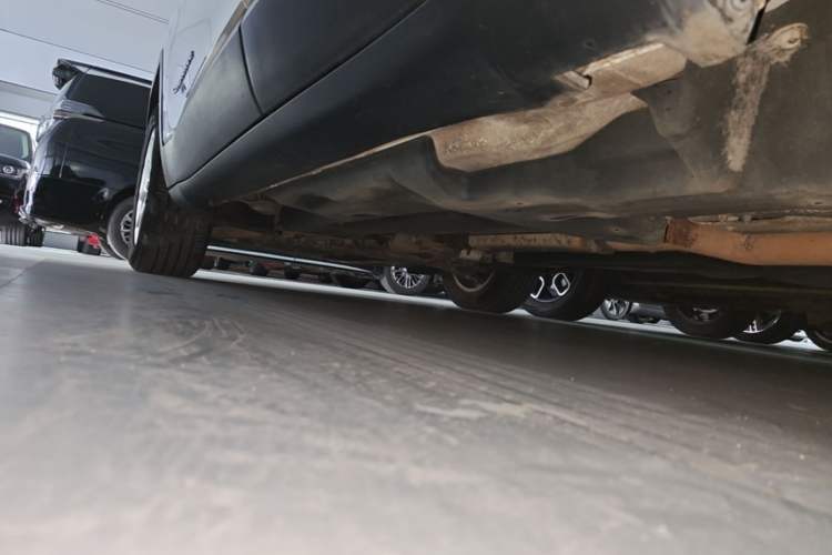 Used Jeep Cherokee 2014 2.4L Urban Edition Left Side Sill