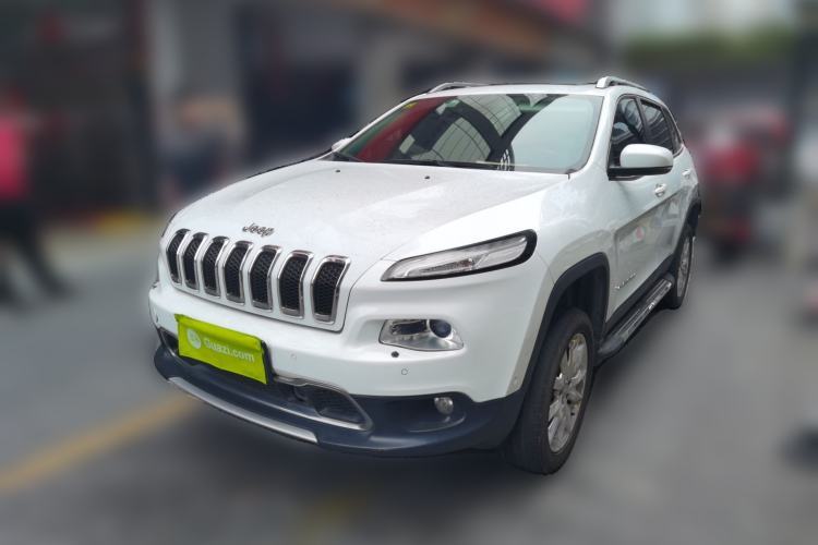Used Jeep Cherokee 2014 2.4L Elite Edition Guazi used car, China used car export, Used car for sale, Used  cars, Cheapest cars for sale